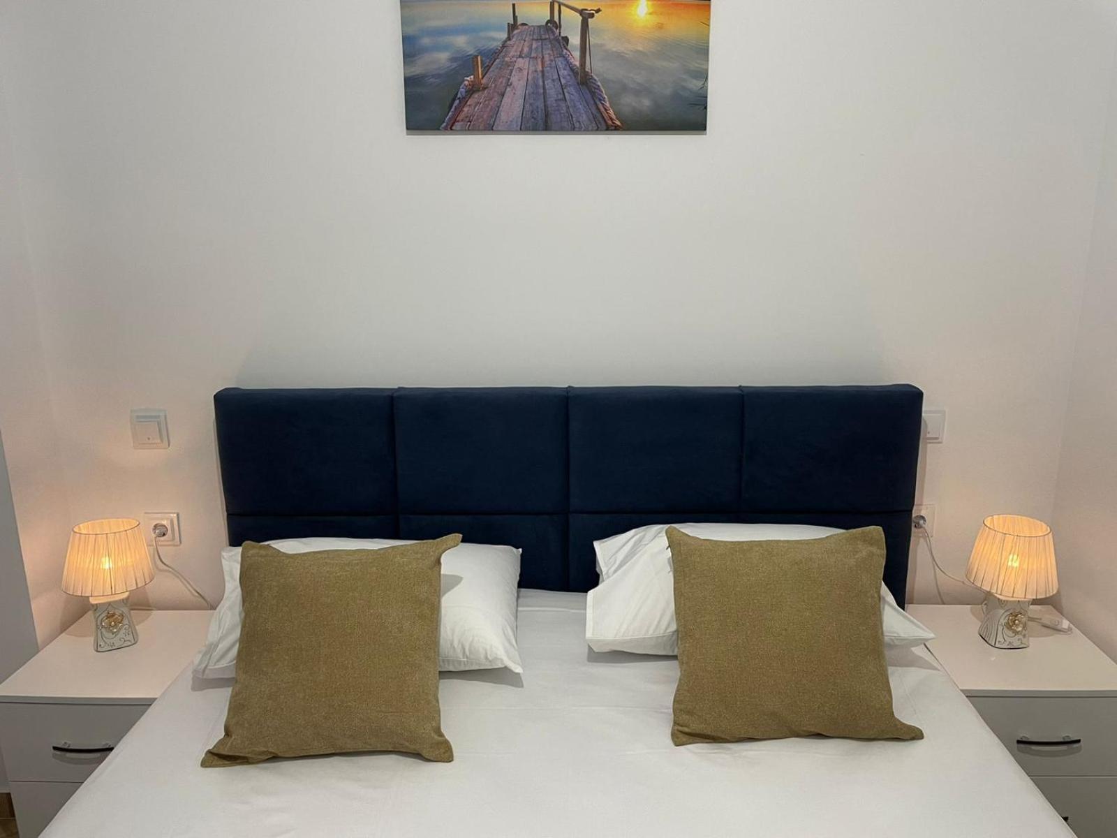 Vanesa Rooms Sarande Luaran gambar