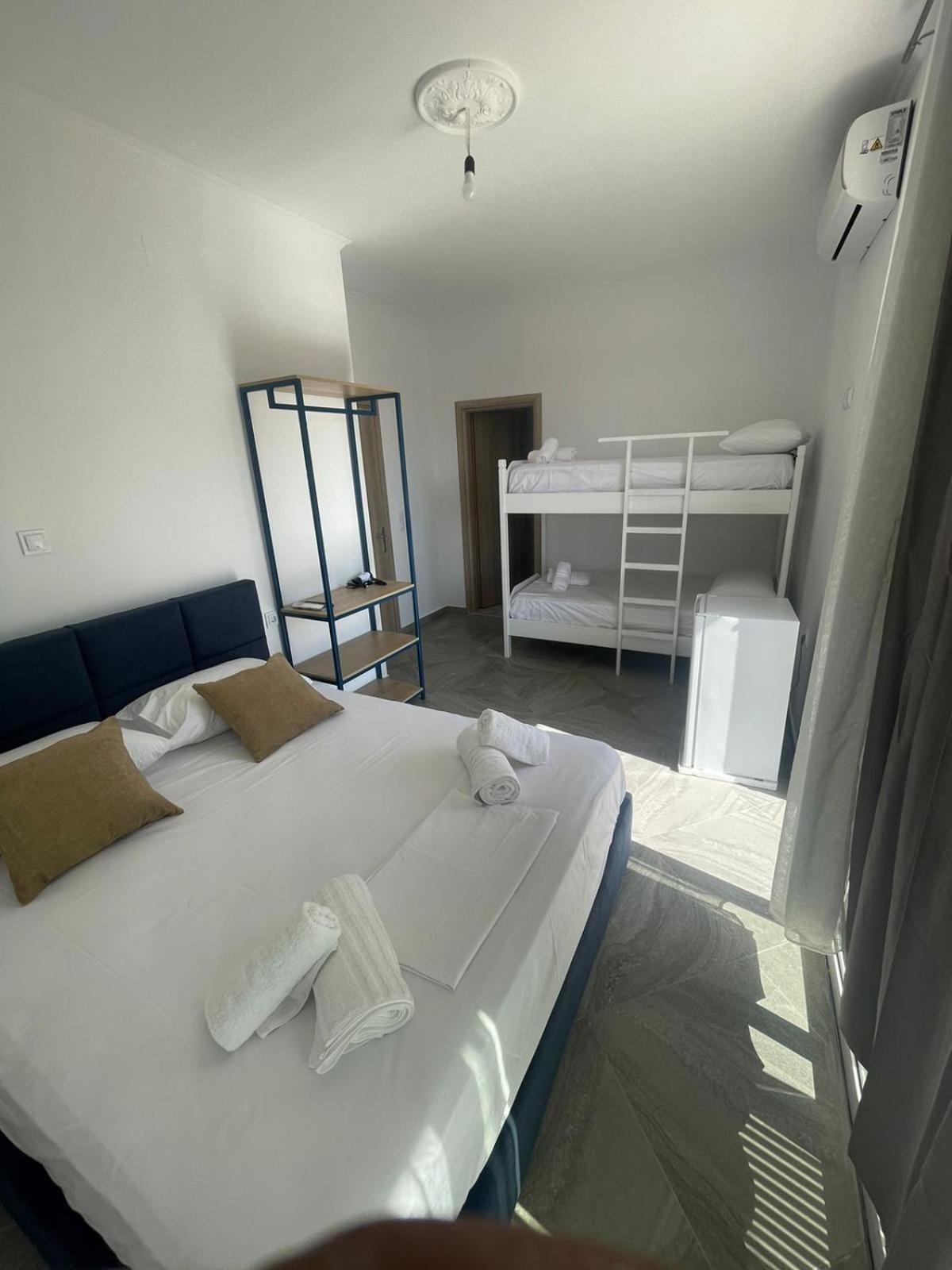 Vanesa Rooms Sarande Luaran gambar