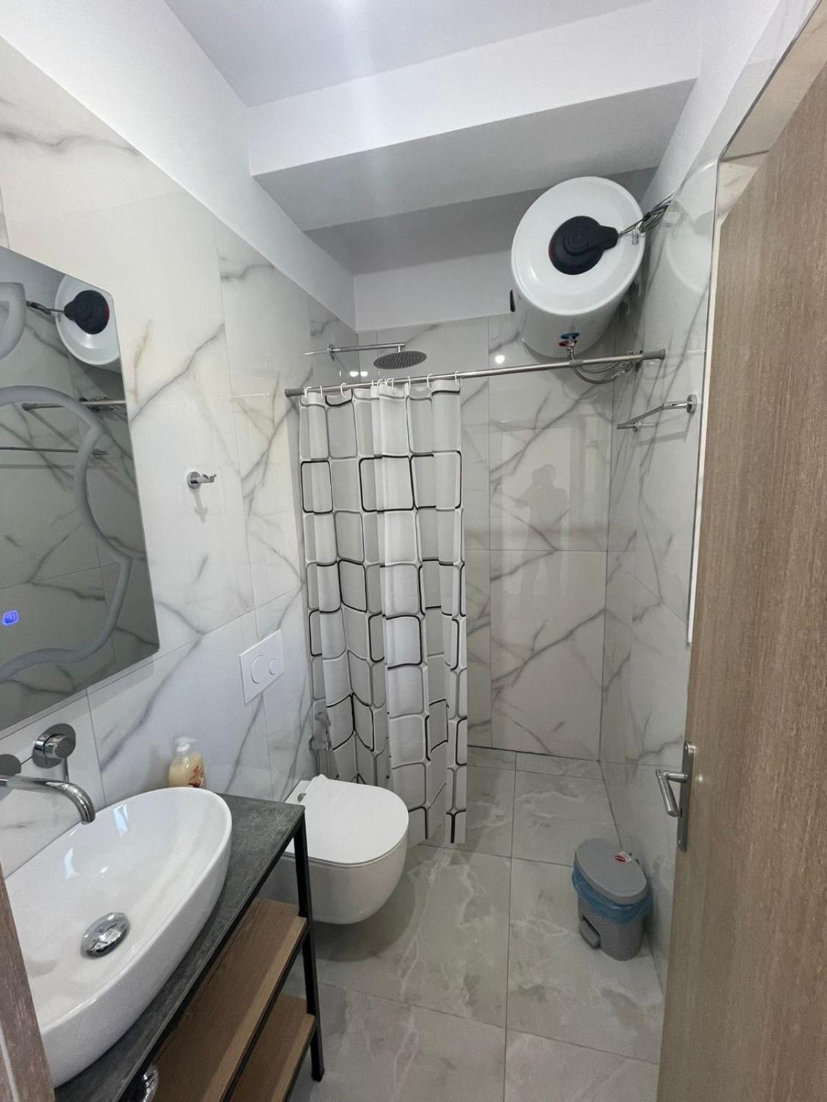 Vanesa Rooms Sarande Luaran gambar